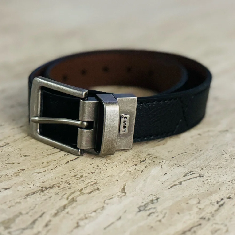 Levi’s Youth Reversible Belt – Black & Brown – Size 22/24